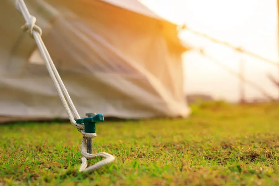 Opting For a Suitable Camping Site - 5 Top Tips For Camping Safely